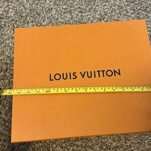 COPY - Louis Vuitton box